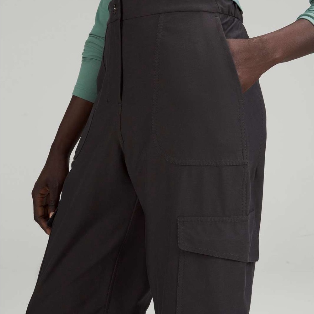 LULULEMON UTILITECH CARGO PANTS